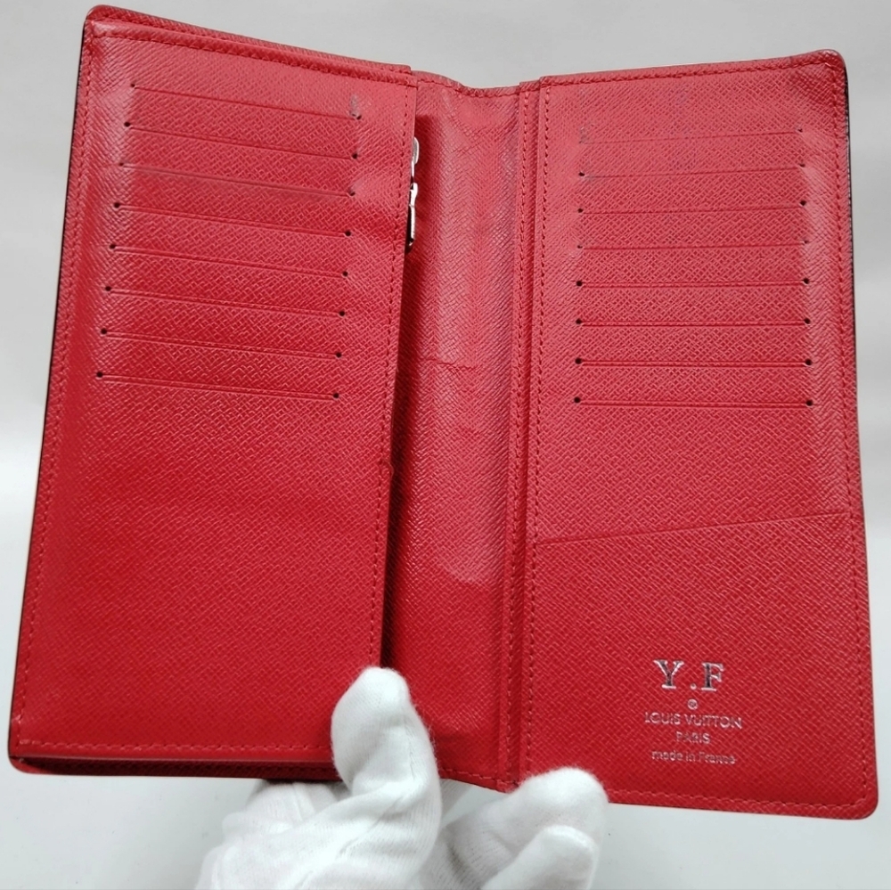 Sale🥳 Louis Vuitton Brazza Taiga Navy Blue and Red Long Wallet - Picture 3 of 10